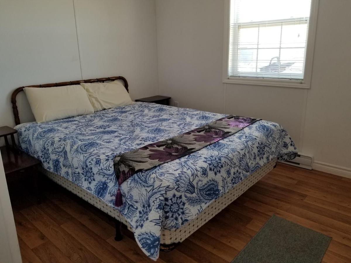 蓝云杉小木屋旅舍 Hampton 外观 照片